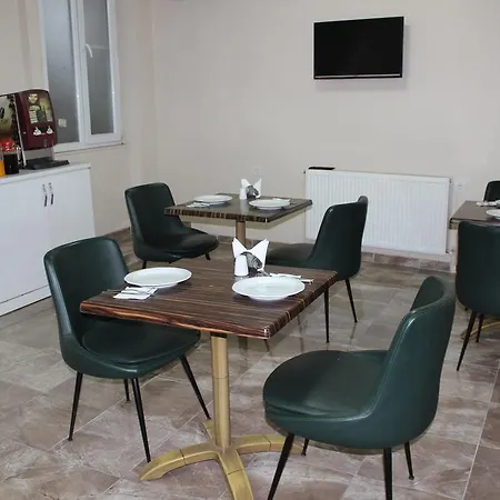 Golden Halic Hotel