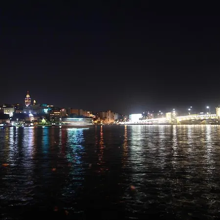 Отель Golden Halic