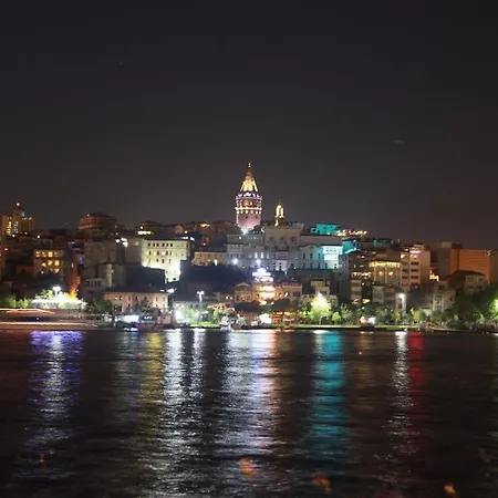 Hotell Golden Halic 3*