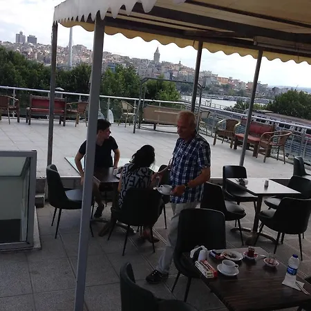 Hotel Golden Halic 3*