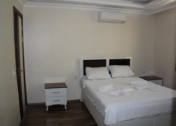 Hotel Golden Halic 3*