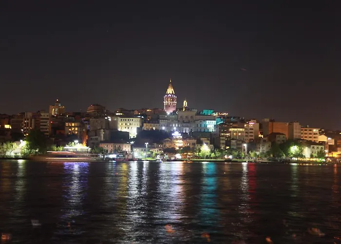 Hotel Golden Halic 3*